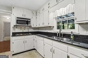 170 Pruitt Dr, Alpharetta, GA 30004 - Photo 13