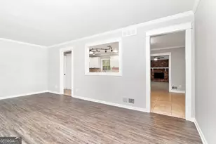 2321 Hollyridge Dr SW, Marietta, GA 30060 - Photo 5