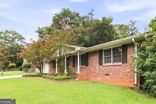 2321 Hollyridge Dr SW, Marietta, GA 30060 - Photo 3