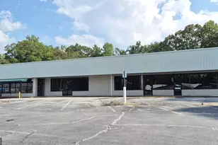 304 304B 304C Monroe, Clarkesville, GA 30523 - Photo 1