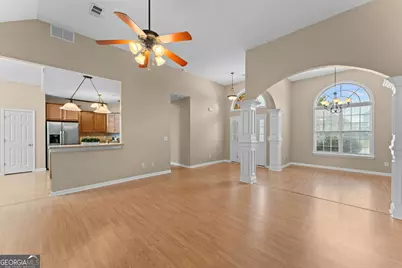 223 Loudon Hill Drive, Warner Robins, GA 31088 - Photo 9