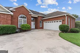 223 Loudon Hill Dr, Warner Robins, GA 31088 - Photo 3