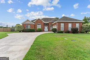 223 Loudon Hill Dr, Warner Robins, GA 31088 - Photo 1