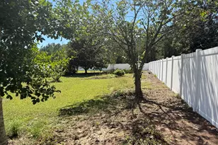 201 Strawberry Cir, Dublin, GA 31021 - Photo 25