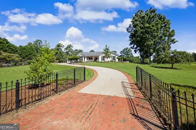 2928 Walt Stephens Road, Jonesboro, GA 30236 - Photo 3