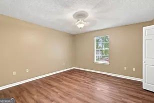 2092 S Sherwood Dr, Valdosta, GA 31602 - Photo 7