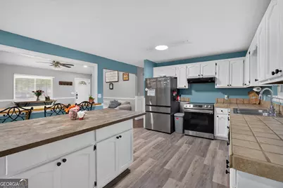 228 Jefferson Circle, Macon, GA 31220 - Photo 17