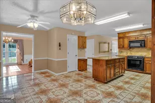105 Julie's Cir, Perry, GA 31069 - Photo 15