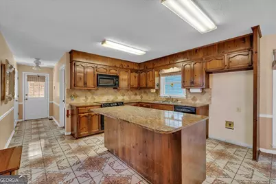 105 Julies Circle, Perry, GA 31069 - Photo 11