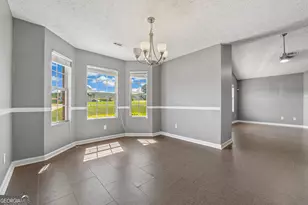 247 Marsh Glen Dr, Jonesboro, GA 30238 - Photo 9