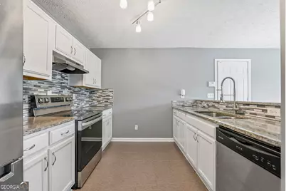 247 Marsh Glen Drive, Jonesboro, GA 30238 - Photo 11