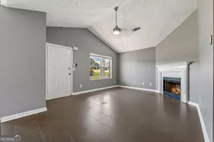 247 Marsh Glen Dr, Jonesboro, GA 30238 - Photo 7