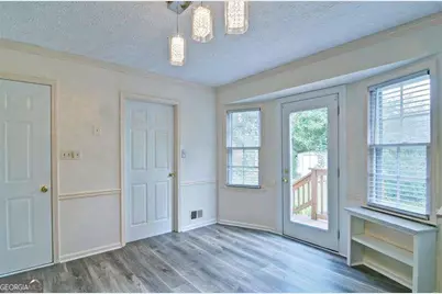 6428 Paradise Point Road, Flowery Branch, GA 30542 - Photo 17