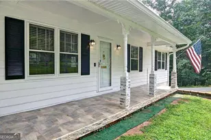 6428 Paradise Point Rd, Flowery Branch, GA 30542 - Photo 1