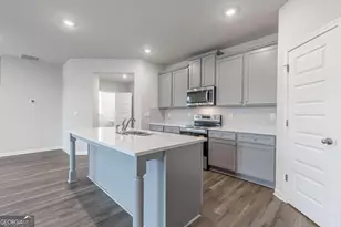912 Stow Ln, Monroe, GA 30655 - Photo 9