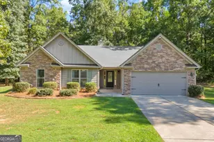 111 Buttercup Ln, Bogart, GA 30622 - Photo 1