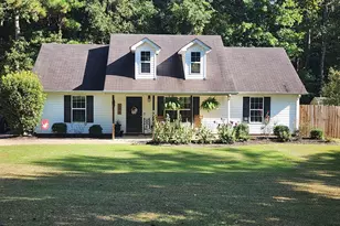 166 Fellowship Dr, Barnesville, GA 30204 - Photo 1