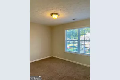 8262 Parkwood Place, Jonesboro, GA 30238 - Photo 11