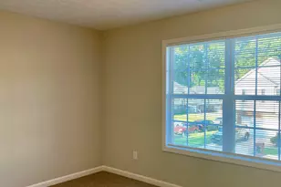 8262 Parkwood Pl, Jonesboro, GA 30238 - Photo 11