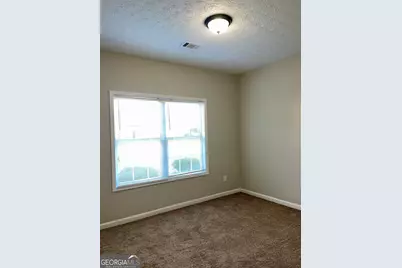 8262 Parkwood Place, Jonesboro, GA 30238 - Photo 13