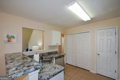 4511 Ravenwood Place # 70, Union City, GA 30291 - Photo 15