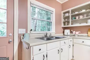460 Sunset Cir, Forsyth, GA 31029 - Photo 9