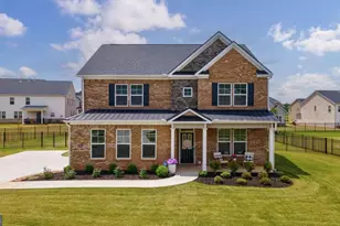 2062 Brookside Cir, Statham, GA 30666 - Photo 3
