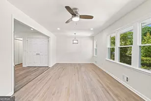 126 Meadow Park Ln SW, Atlanta, GA 30315 - Photo 5