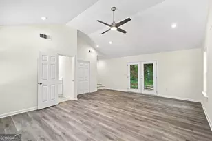 126 Meadow Park Ln SW, Atlanta, GA 30315 - Photo 9