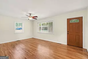 415 Taylor St, Barnesville, GA 30204 - Photo 7