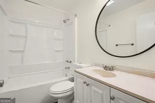 415 Taylor St, Barnesville, GA 30204 - Photo 17