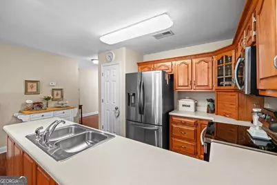 72 Limestone Dr, Rossville, GA 30741 - Photo 9