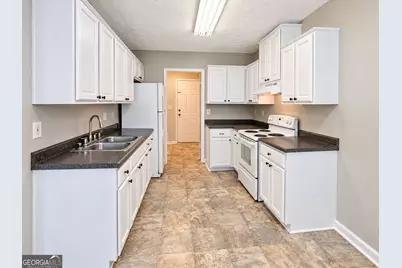 310 Freeport Drive, Lawrenceville, GA 30046 - Photo 3