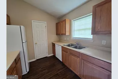 407 S Ashley Street, Kingsland, GA 31548 - Photo 9