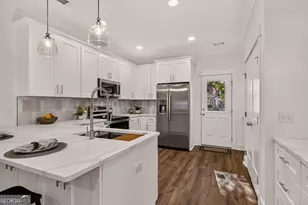 1601 Grove St, Savannah, GA 31401 - Photo 15
