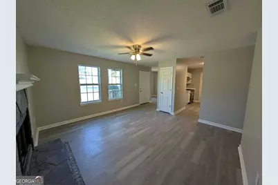 126 Crystal Brook, Griffin, GA 30223 - Photo 3