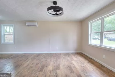 21 Duke Circle, Winder, GA 30680 - Photo 3