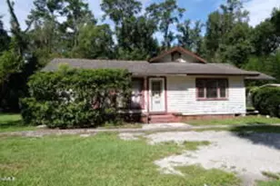 402 W 3rd St, Woodbine, GA 31569 - Photo 1