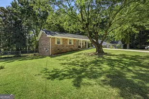 241 Doster Dr, Winder, GA 30680 - Photo 5