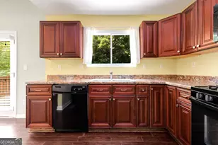 1741 Branch View Dr, Marietta, GA 30062 - Photo 17