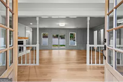 2552 Hollycreek Drive NE, Marietta, GA 30062 - Photo 5