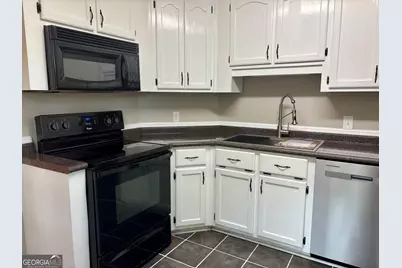 401 Windsor Court, Macon, GA 31216 - Photo 9