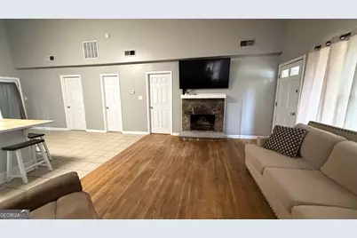 386 Chestnut Drive SE, Social Circle, GA 30025 - Photo 3