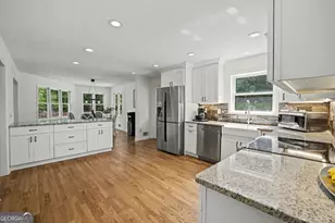 360 Darren Dr, Fayetteville, GA 30215 - Photo 13