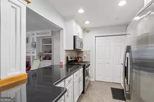2832 Vinings Central Dr SE, Atlanta, GA 30339 - Photo 9