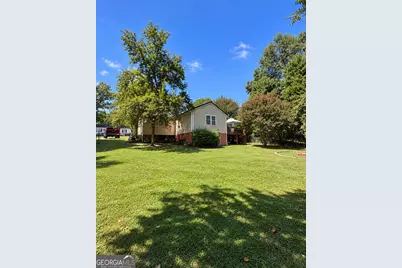 83 Third Street, Hartwell, GA 30643 - Photo 3