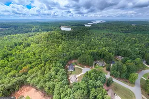 103 River Bnd Ct, Lagrange, GA 30240 - Photo 3