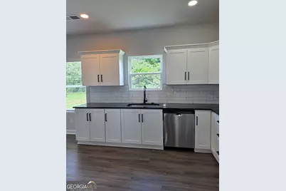 448 N Hill Street, Griffin, GA 30223 - Photo 11