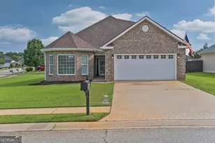 406 Sundowner Dr, Bonaire, GA 31005 - Photo 1