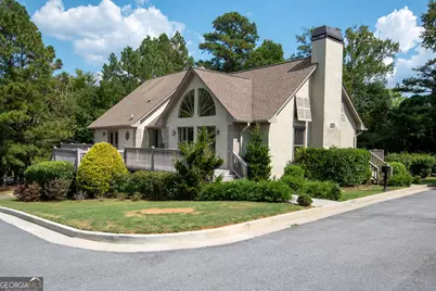 201 Robinson Road #A, Peachtree City, GA 30269 - Photo 1
